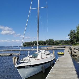 Meet your Posher, Aida